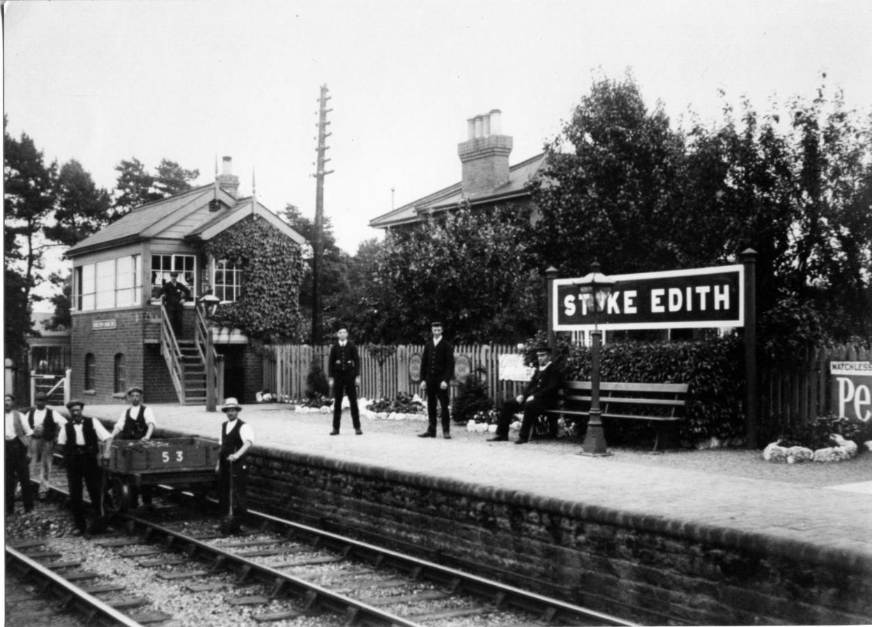 The Booking Office, Stoke Edith Station Hereford Bagian luar foto